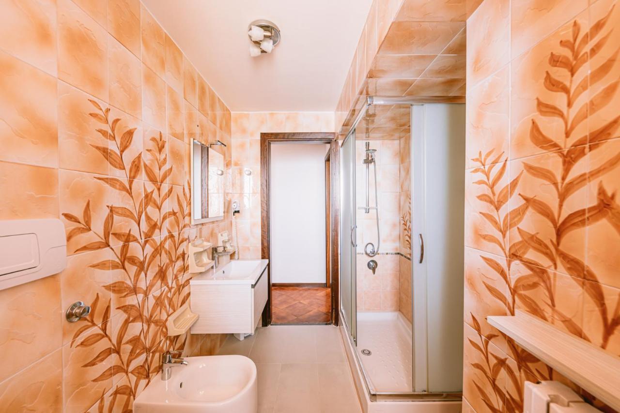 Appartamento Anna In Villa Laura Scala Bagian luar foto